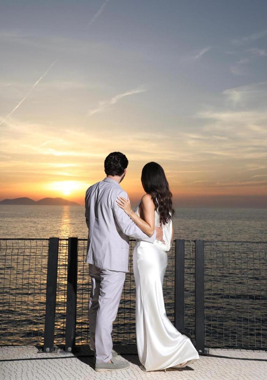 Maritim Marina Bay Resort Spa & Casino Adult Friendly Vlorë Esterno foto Sunset at the hotel