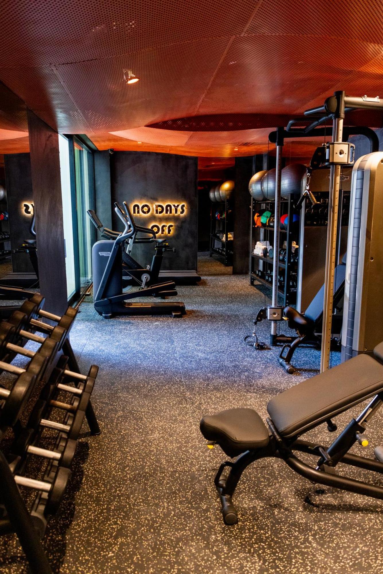 Maritim Marina Bay Resort Spa & Casino Adult Friendly Vlorë Esterno foto